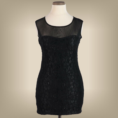 Csipkés fekete felső